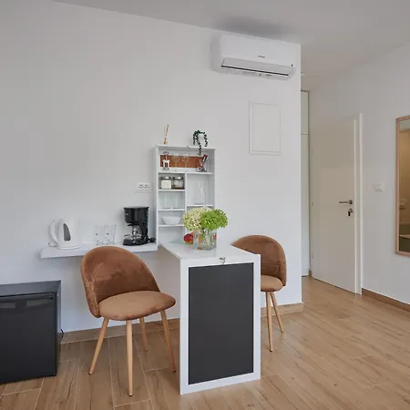 Apartment Endji Čilipi